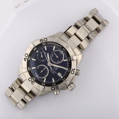 1039 - TAG HEUER - a stainless steel Aquaracer automatic chronograph bracelet watch, ref. CAF2110, circa 20... 