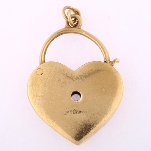 1131 - A 9ct gold heart padlock clasp/pendant, possibly Antique and re-hallmarked, engraved foliate and hea... 