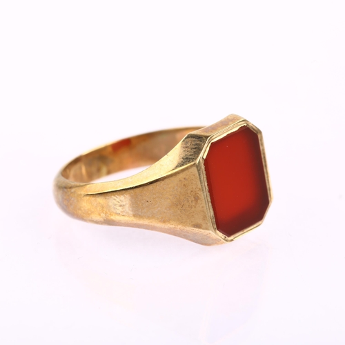 1151 - A large late 20th century 9ct gold carnelian signet ring, maker's marks HG&S, hallmarks Birmingham 1... 