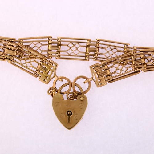 1157 - An Antique 9ct rose gold gatelink bracelet, with 9ct heart padlock clasp, maker's marks CDB, bracele... 