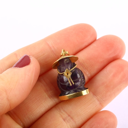 1197 - A Chinese 18ct gold mounted fluorite Buddha pendant/charm, pendant height 28.7mm, 5.6g