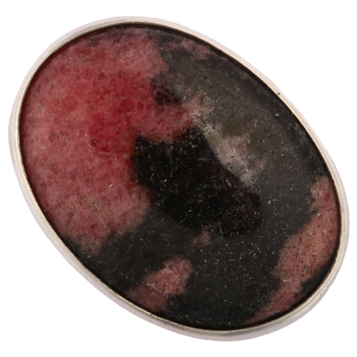 1316 - DAVID BENDY - a large Danish modernist sterling silver rhodonite panel ring, setting height 30.9mm, ... 