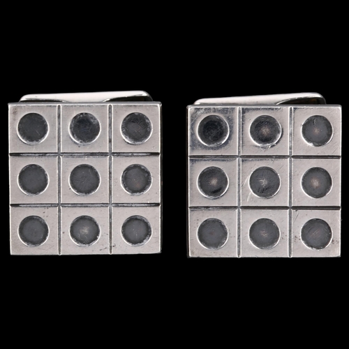 1333 - KUPITTAAN KULTA - a pair of Finnish modernist sterling silver tic-tac-toe panel cufflinks, panel wid... 