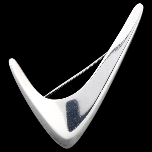 1379 - HERMANN SIERSBOL - a Danish modernist sterling silver wing brooch, length 49.1mm, 10.1g