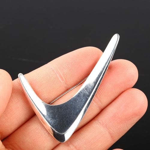 1379 - HERMANN SIERSBOL - a Danish modernist sterling silver wing brooch, length 49.1mm, 10.1g