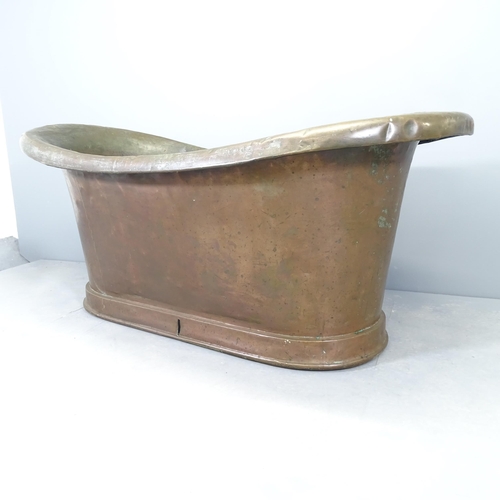 2559 - A 19th century copper bateau bath, 170x78x80cm