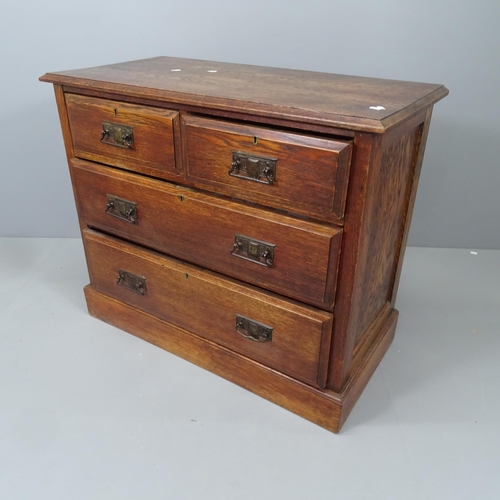 2139 - An early 20th century oak chest of two short and two long drawers. 92x77x47cm