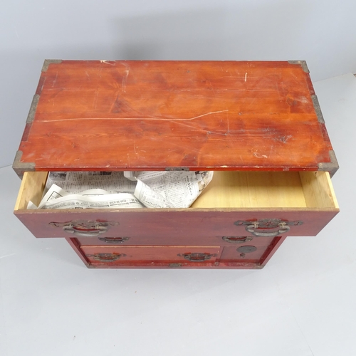 2182 - A late 20th century Japanese elm Tansu chest of three long and two short drawers. 85x89x42cm