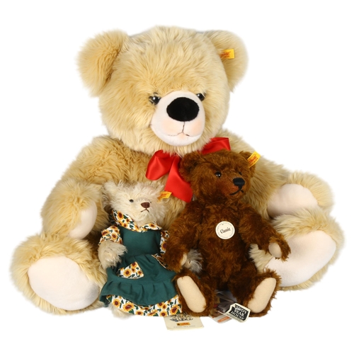 10 - STEIFF - a group of 3 teddy bears, including Classic Teddybar 23, ref. 028618, Classic Teddybar 30, ... 