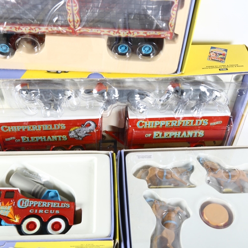 100 - CORGI CLASSICS - CHIPPERFIELD'S CIRCUS - a group of Corgi Classics diecast sets, including set 31902... 