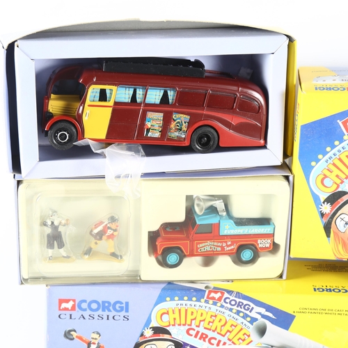 116 - CORGI CLASSICS, CHIPPERFIELDS CIRCUS - a quantity of boxed diecast vehicles and associated sets, inc... 