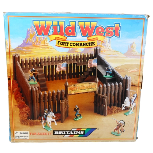 178 - BRITAINS - Wild West Fort Comanche, model ref. 17553, appears complete and in original box