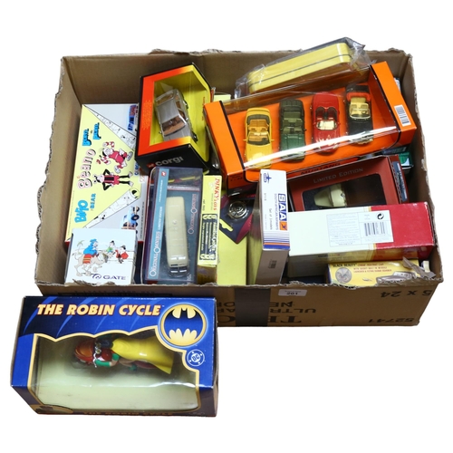 201 - A quantity of boxed diecast vehicles, to include brands such as Corgi, Vanguards, The Original Omnib... 