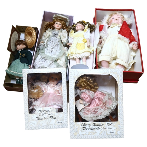 211 - A quantity of various porcelain dolls, complete in original presentation boxes, including various do... 