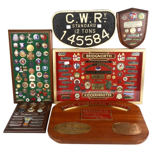 24 - A large quantity of mixed railway and other enamel badges and accessories, to include various locomo... 