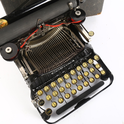 262 - An early 20th century Corona no. 3 typewriter, in fitted case