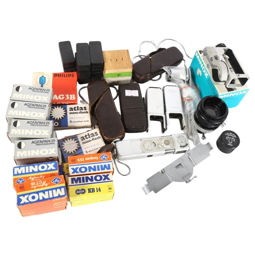 325 - A collection of cameras and accessories, including a Minox B 