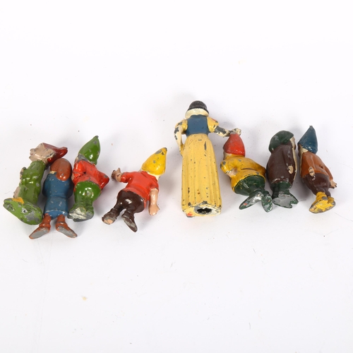 393 - A Britains Snow White and the Seven Dwarfs lead figure set