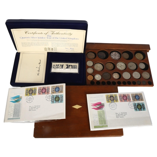 422 - A Danbury Mint Queen's Silver Jubilee Tour Of The United Kingdom ingot, and a group of various coins