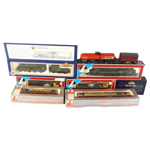 42 - LIMA - a quantity of boxed locomotives, including a Lima 205242A1 OO gauge Class 26 rail freight, 26... 