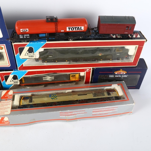 42 - LIMA - a quantity of boxed locomotives, including a Lima 205242A1 OO gauge Class 26 rail freight, 26... 