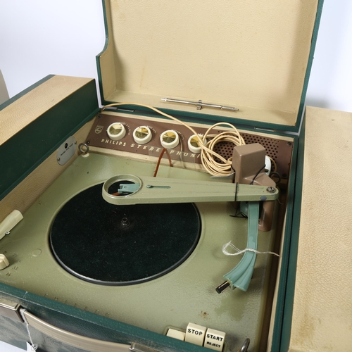 524 - PHILIPS - a stereophonic portable record player, with detachable speaker