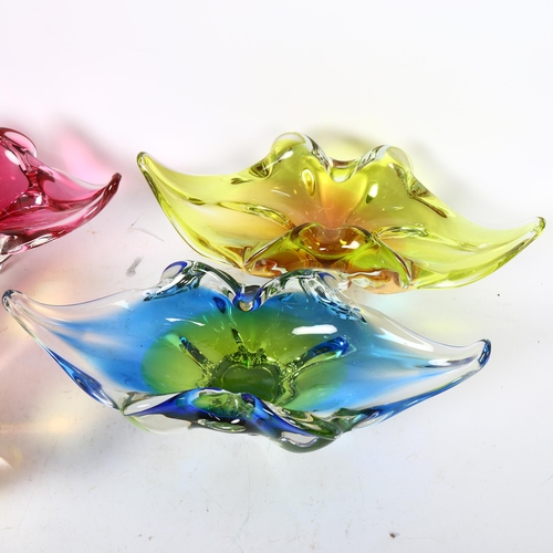 588 - 3 similar Vintage Art glass bowls, and another of triangular form with Sorento label, 21cm across