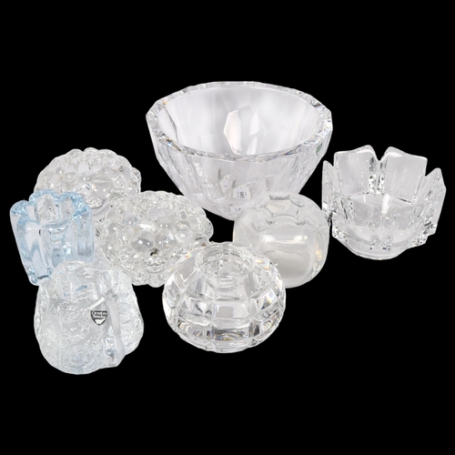 589 - A group of Scandinavian glassware, including an Orrefors glass bowl, 19cm across, pair of Orrefors c... 