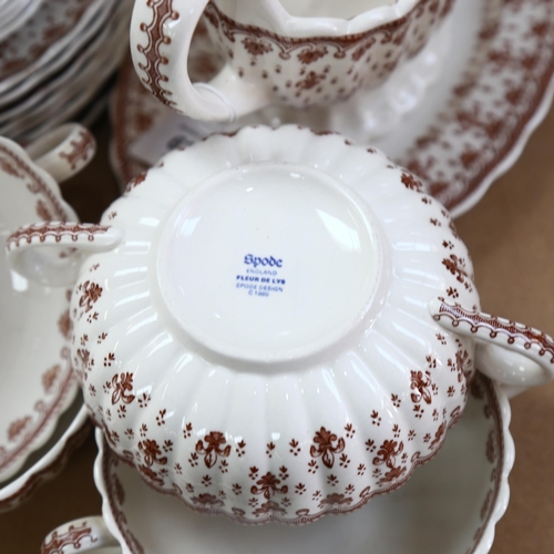 622 - Spode Fleur De Lis brown and white patterned dinner service and matching tea set for 8 people, inclu... 