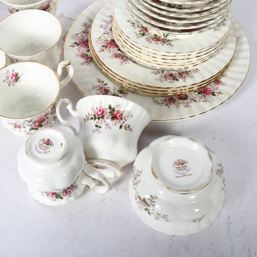 627 - Royal Albert Lavender Rose tea set for 6 people, and matching bowls