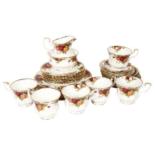 628 - Royal Albert Old Country Roses tea set for 6 people, and matching items