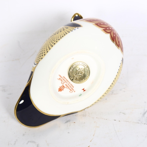 883 - ROYAL CROWN DERBY - paperweight 
