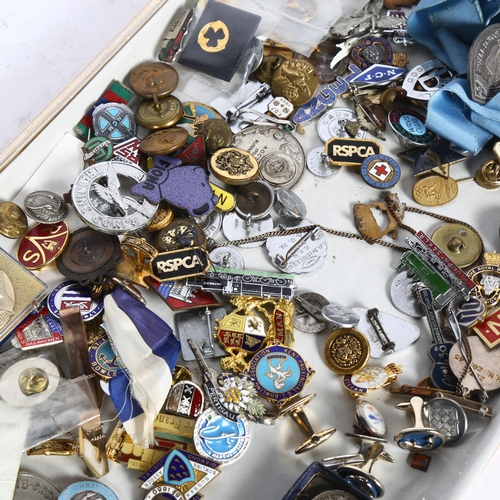 892 - A collection of enamelled and other badges, including railway interest, Cliff Richard 30th Anniversa... 