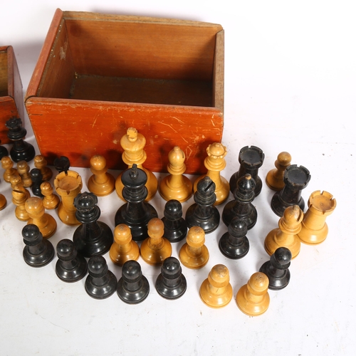 923 - Various boxwood Staunton pattern chess pieces, all unmarked