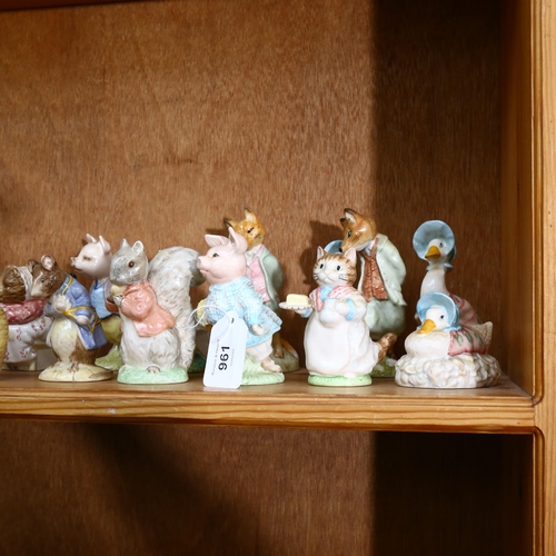 961 - A set 0f 12 Royal Albert Beatrix Potter figures