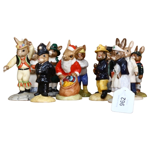 962 - 11 Royal Doulton Bunnykins figures