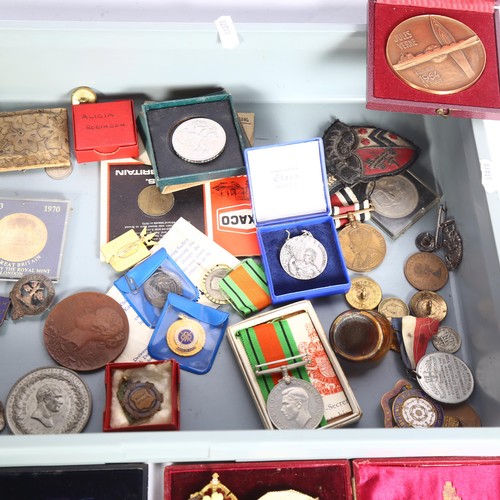 871 - A collection of various militaria, including George V medal for Faithful Service in the Special Cons... 