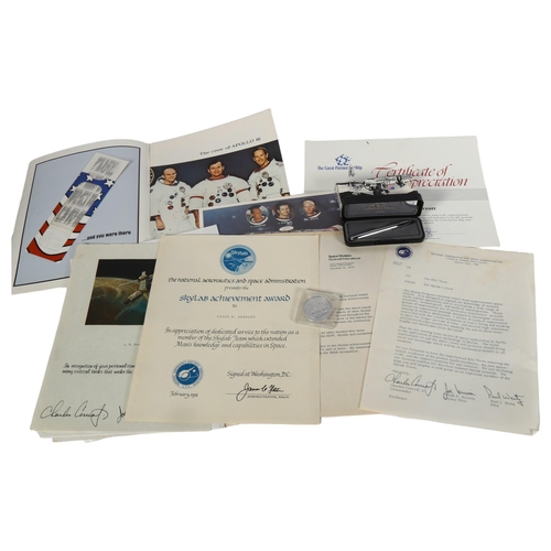 1027 - An envelope containing National Aeronautics and Space Administration SKYLAB 1 crew ephemera, which b... 