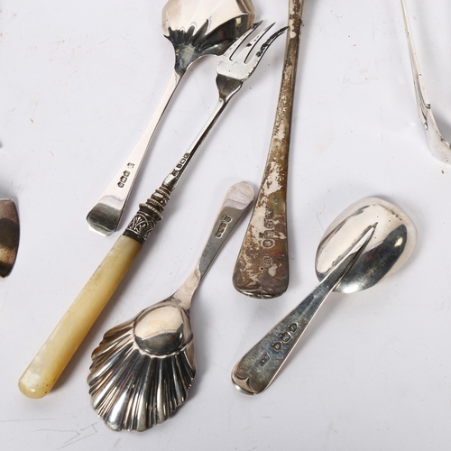 1113 - A group of various spoons, including 3 caddy spoons, 2 sugar tongs, and a tablespoon, 5.9oz, mother-... 