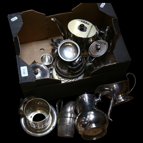 1148 - A quantity of silver plated tea and coffee ware (boxful)