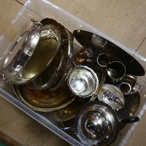 1151 - A quantity of silver plated tureens and cover, tea and coffee ware, trumpet vase etc (boxful)