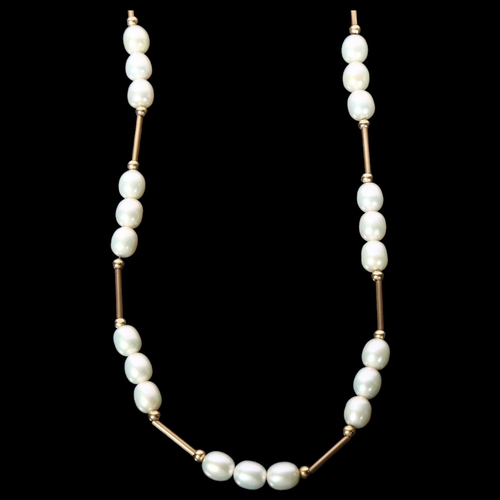 1197 - A 9ct gold and cultured pearl necklace, length 43cm