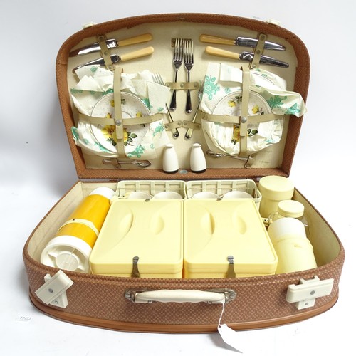 733 - A Vintage Brexton picnic hamper