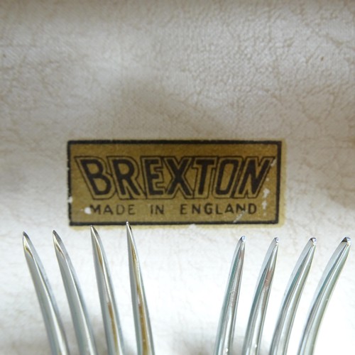 733 - A Vintage Brexton picnic hamper