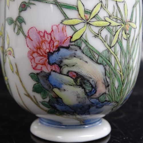 375 - A Chinese famille rose porcelain arrow bottle vase, hand painted and enamelled decoration, with rock... 