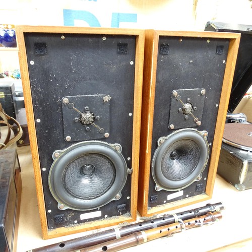 531 - A pair of boxed B&W D5 loud speakers, speaker height 46cm