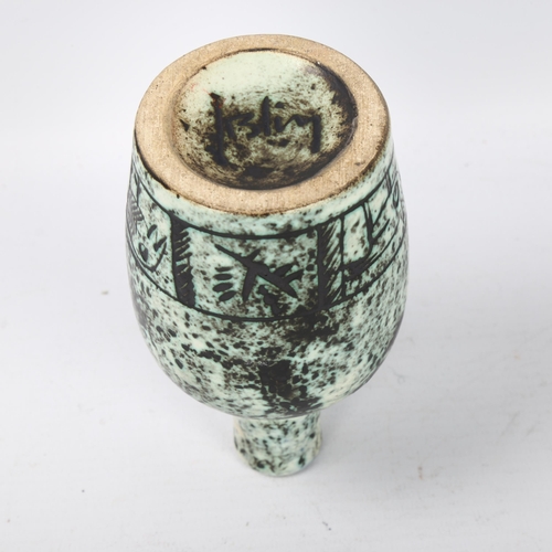 542 - Jacques Blin, France (1920-1995), a studio pottery vase with sgrafitto decoration, height 13cm