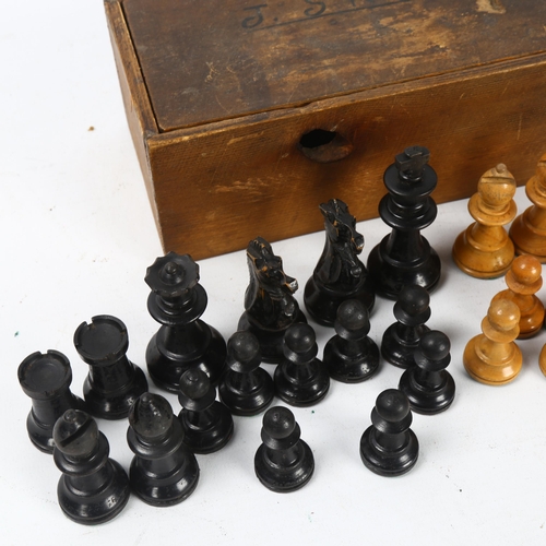 305 - A boxwood and ebonised Staunton pattern chess set, King height 6.5cm, with box