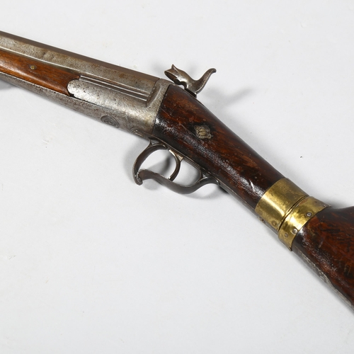 320 - A 19th century poacher's rifle with 2-section barrel, barrel length 72cm