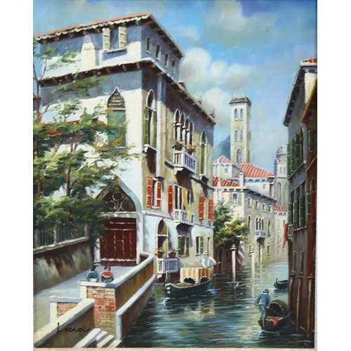 746 - Pair of contemporary oils on board, Venice canal scenes, 24cm x 19cm, framed